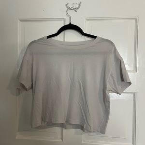 Lululemon Cate’s tee icy bluish white color size 4